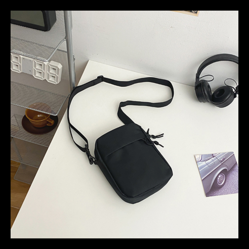 토트잇 코라 데일리 크로스백 나일론 생활방수