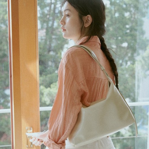 르아보네 GATTI bag butter