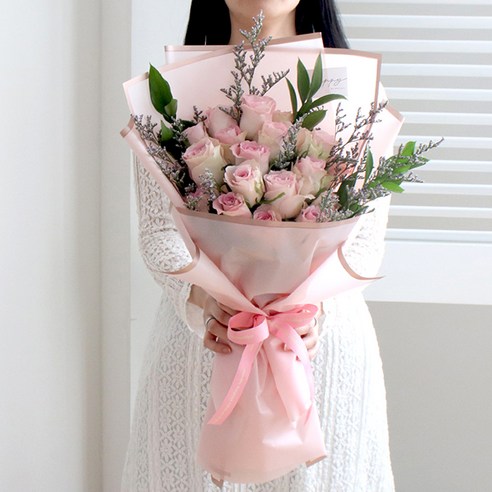 소중한 이에게 전하는 품격 있는 사랑의 꽃다발