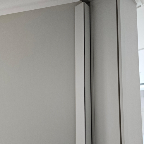 소중한 우리 아이를 문틈 사고로부터 안전하게 지켜주세요.