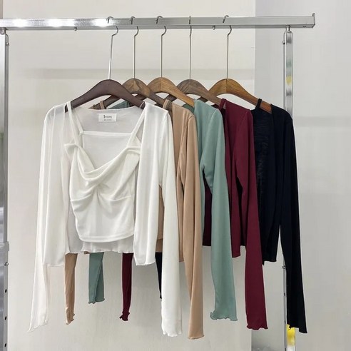 편안함과 스타일의 완벽한 조화: 알프 꽈베기 나시 가디건 세트