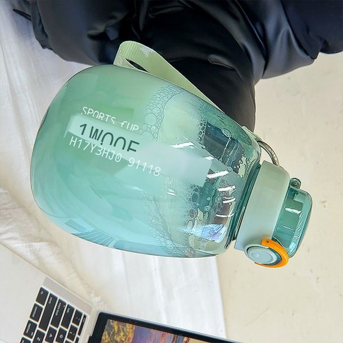 여름철 플라스틱 배컵 대용량 운동대 빨대 휴대용 물컵 남녀생 심플한 핸드컵, 초록색, 1300ml
