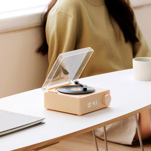 아날로그 감성과 편리함을 모두 갖춘 투랩 턴테이블 블루투스 스피커