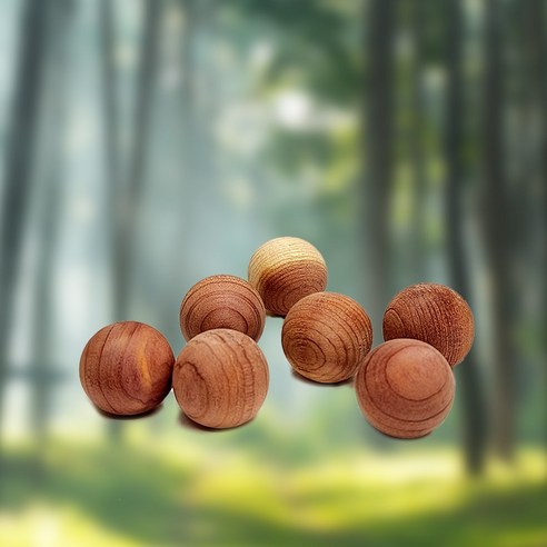숲의 향기를 담은 천연 시더우드 우드 볼로 일상에 자연을 더하세요.