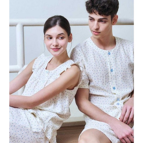 "밤에도 쾌적함을 선물하세요": 여름밤, 꿀잠을 부르는 마법 같은 커플 잠옷 비너스커플잠옷