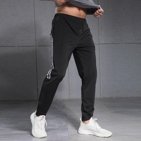 활동적인 라이프스타일을 위한 필수 아이템: 라이크존 트레이닝 슬림핏 축구바지