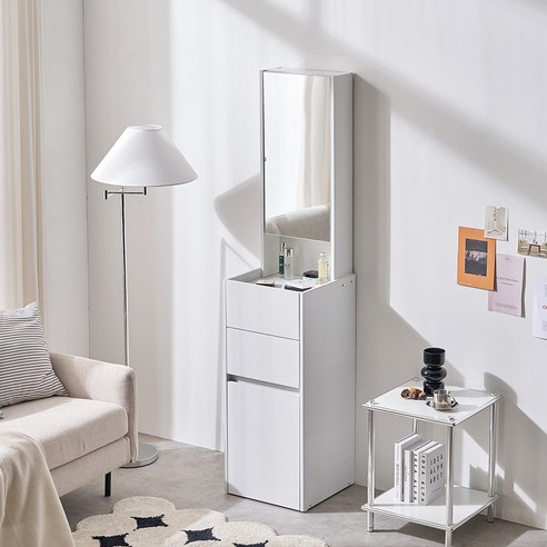 좁은 공간, 답답한 수납? 마르체 무어 스탠딩 화장대로 해결!