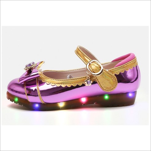 빛나는 발걸음, 꿈꾸는 듯 아름다운 빛의 향연