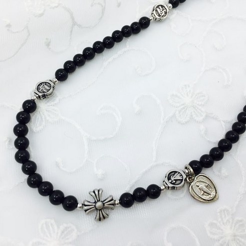 손목 위 작은 기도 공간, 도미니코 검은 오닉스 묵주팔찌