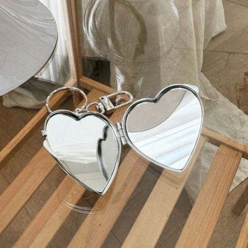 잃어버린 동심을 되찾아주는 마법, MOOLDN 리본 하트 키링