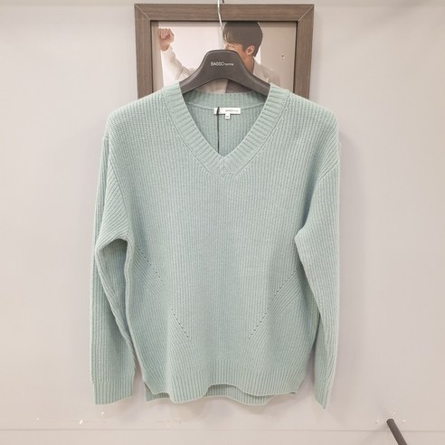 추천제품 [바쏘옴므] 22FW 남성가을겨울 @@@ 민트 V넥 캐시미어 하찌니트 SW3WR80 NC울산뉴코아 소개