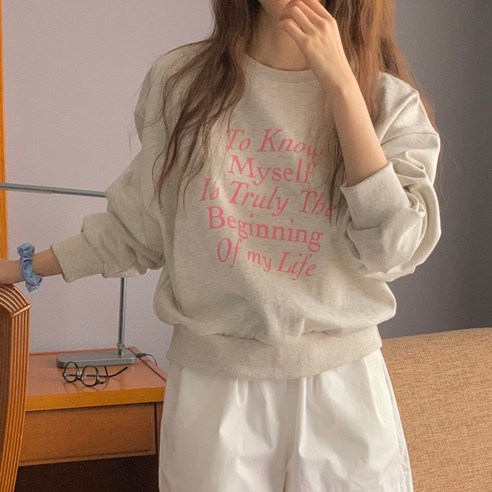 언제어디서나 배색 레터링 라운드 맨투맨