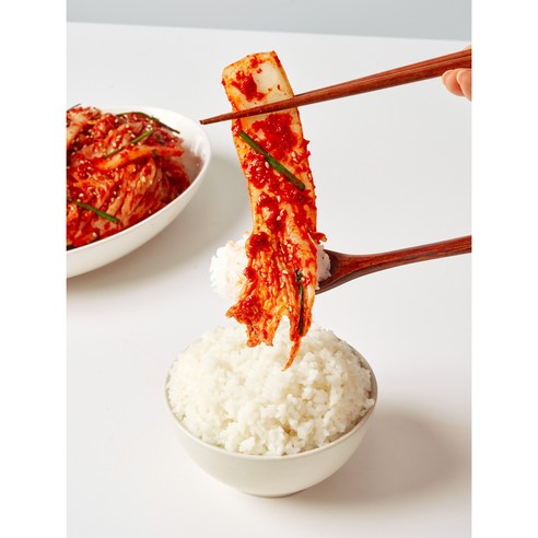 오늘 저녁 고민 끝! 100% 국산 배추 겉절이 하나로 밥상 완성!