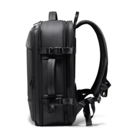 여행 필수품을 스타일리시하게 수용하는 [맨백] 남자 여행용 백팩