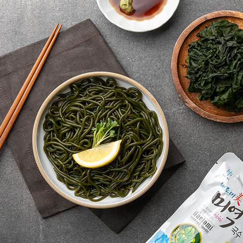 바다의 건강을 담은 글루텐프리 미역국수