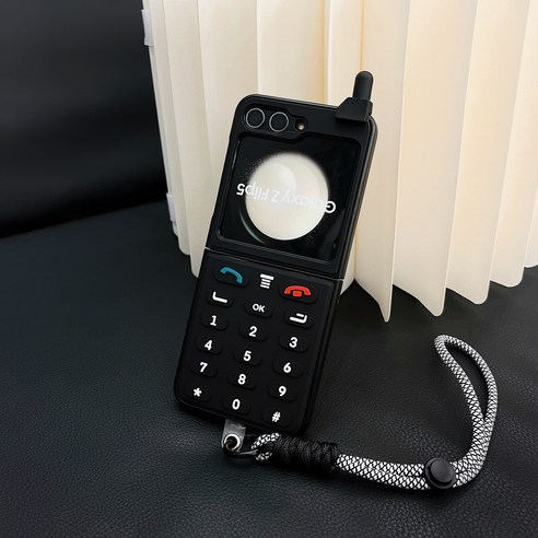 z플립5케이스 추천 상품이지겟 Z플립5 케릭터 케이스 제품 사진