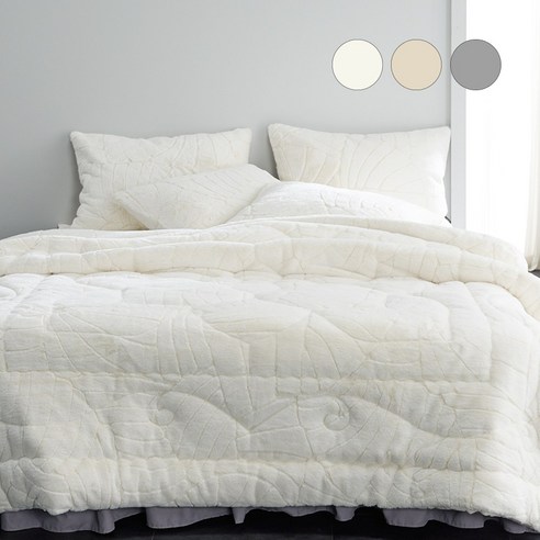 극세사 소재의 두껍고 따뜻한 침구세트로 편안한 겨울 수면