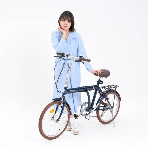 좁은 공간, 자유로운 이동: 바이맥스 반티아고 미니벨로로 도시를 누비다!