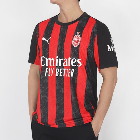 AC밀란의 뜨거운 심장을 담은 25/26 홈 저지 유니폼: 푸마의 혁신적인 디자인과 블랙의 강렬함 ac밀란유니폼