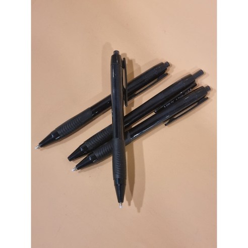 글쓰기에 새로운 수준의 부드러움과 정밀함을 선사하는 밀룩스 볼펜 제트스트롱