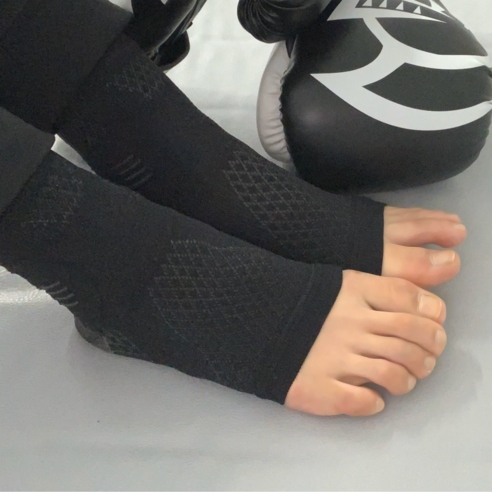 발목의 자유와 안정, 안다루프 발목 보호대가 함께합니다.