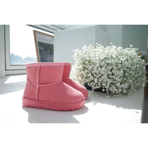 아늑하고 컬러풀한 겨울의 필수품: 휘뚤마뚤 키즈 털부츠 '올슨부츠'