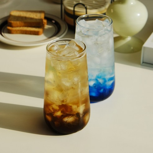 세련되고 편리한 내열 유리로 모든 음료를 스타일리시하게 즐기세요.