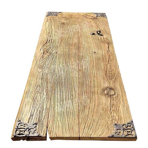 낡은 듯 멋스러운, 시간을 담은 느릅나무 고재 테이블로 당신의 공간에 특별함을 더하세요.