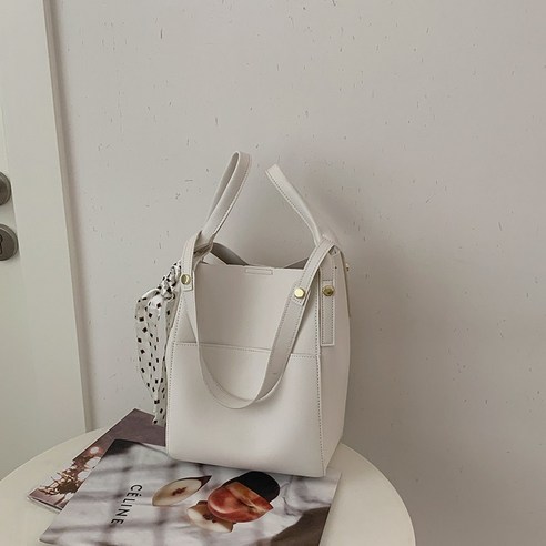 레트로 버킷 가방 여성 여름 새로운 유행 겨드랑이 가방 틈새 모든 일치 핸드백 Crossbody 가방