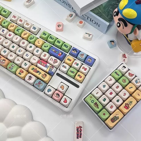 사무실을 화사하게 꾸미는 귀여운 선택