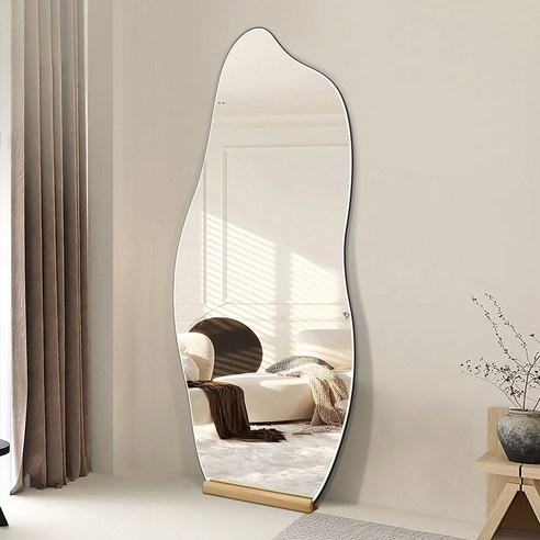 비정형 거울 하나로 완성하는 감각적인 공간, 프리메이드 스탠드 전신거울