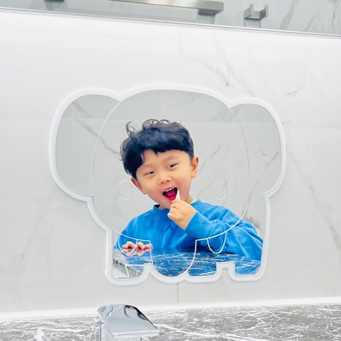 안전과 즐거움을 더하는 아기 욕실 아크릴 거울