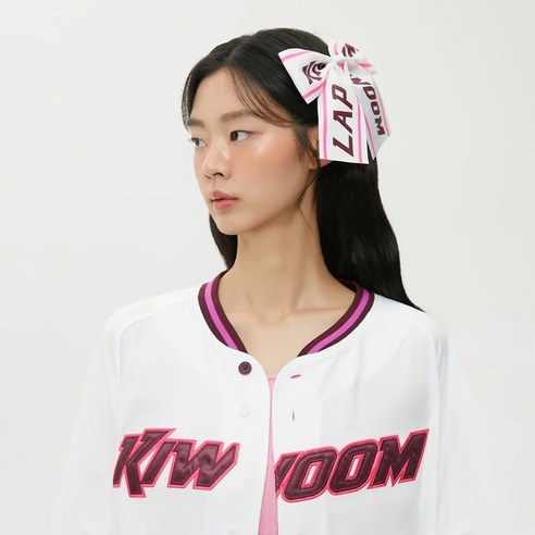 LAP X KBO 레터링 리본 머리핀: 당신의 하루를 특별하게 만들어 줄 마법 같은 존재