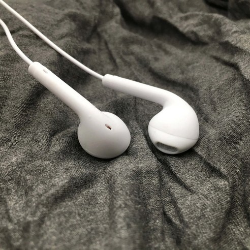 [XIG] 3.5mm In-Ear 휴대용 스포츠 이어폰 유선 슈퍼베이스 내장 마이크 유선 이어폰 핸즈프리 스마트 폰 화웨이, {"크기":"하나"}, White