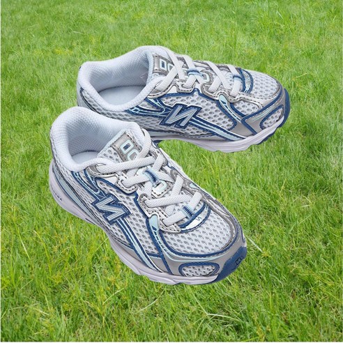 우리 아이 첫 걸음에 날개를 달아줄 운동화, 뉴발란스 키즈 IZ740LB 솔직 후기 뉴발란스키즈740