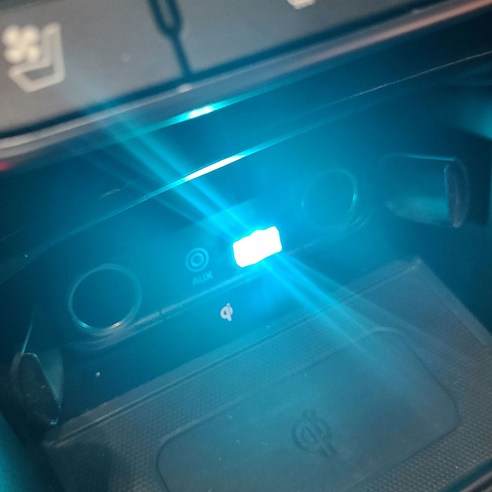 차량용 LED 무드등으로 편안하고 분위기 있는 차량 내부 만들기