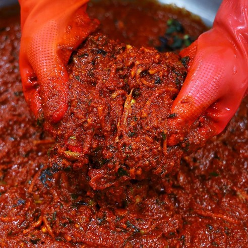 전통적인 맛의 풍부한 국산 김치