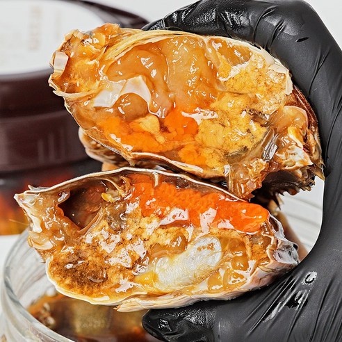 어촌명가 국내산 연평도 암꽃게 알꽉찬 하프컷 한입 간장게장, 2개, 1.2kg