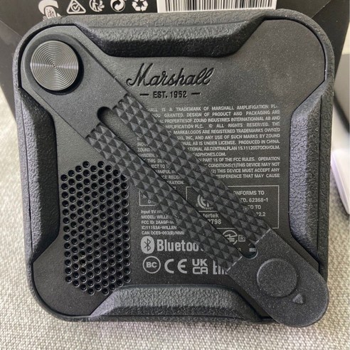 음악과 자유로운 소통을 모두, 큐브 무선 블루투스 스피커