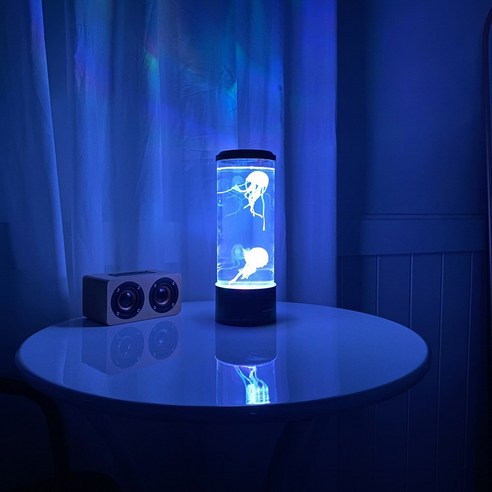 해파리 무드등으로 평온한 밤을 선물하세요