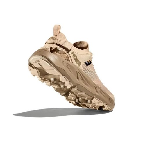 모험과 일상을 아우르는 궁극의 컴포트 슈즈, 호카 오네오네 호파라 2