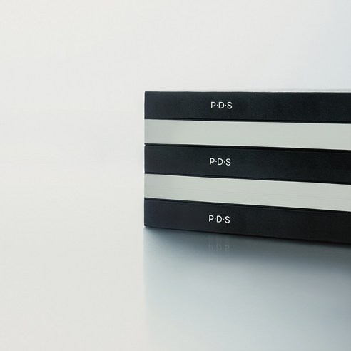 오로다 PDS 다이어리는 시간 관리, 자기 성찰, 그리고 자기 계발을 위한 완벽한 동반자입니다.