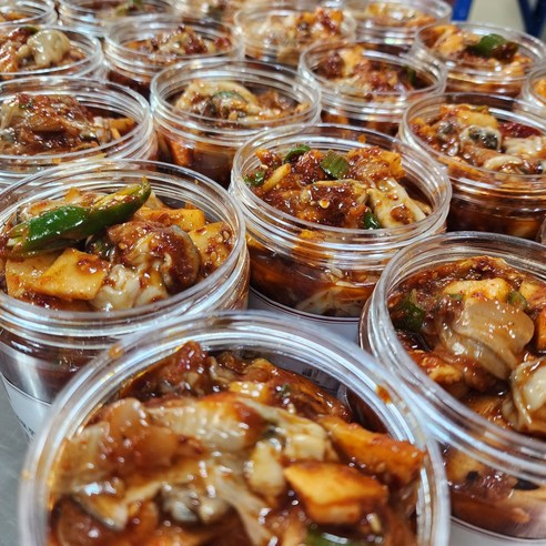 40년 전통의 깊은 맛, 통영 생굴무침으로 잃어버린 입맛을 되찾으세요!