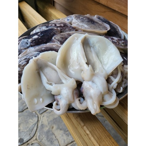 맛있는 해산물 요리에 신선하고 편리한 손질된 갑오징어