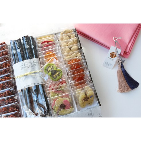 정성과 아름다움이 깃든 고급 선물세트로 마음을 전하세요.