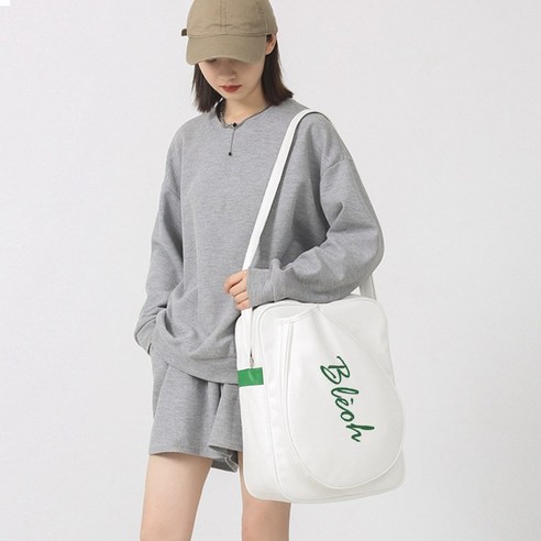 코트 위 스타일을 완성하는 다재다능한 동반자, 블레오 라켓백