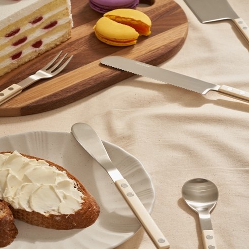 우아함, 내구성, 다목적성이 조화를 이루는 고급 디저트 스푼