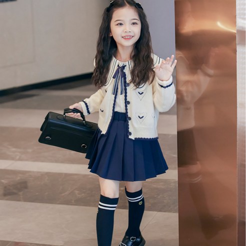 사랑스러운 우리 아이를 위한 완벽한 선택, 몽키카카 여아 주니어 스쿨룩 3종 세트!