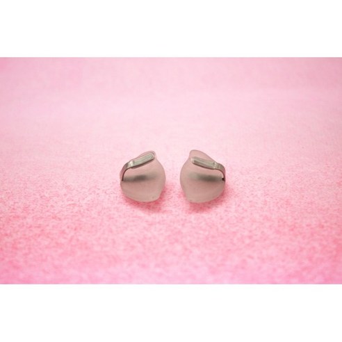 오클리 홀브룩 및 프로그스킨 선글라스의 편안함과 안정성을 극대화하는 전천후 코받침