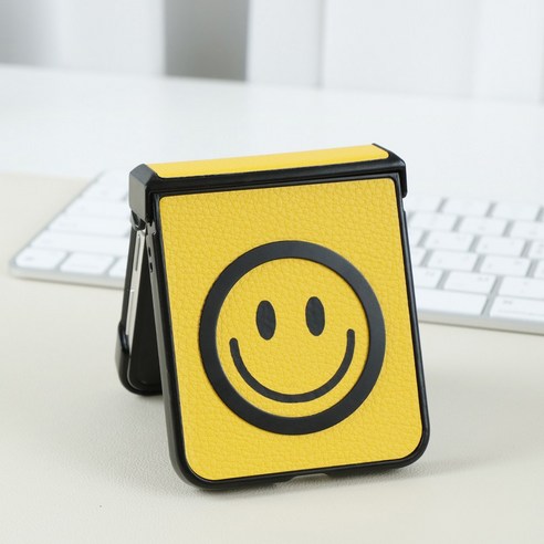 갤럭시 Z플립을 위한 세련되고 보호적인 스마일 맥세이프 케이스